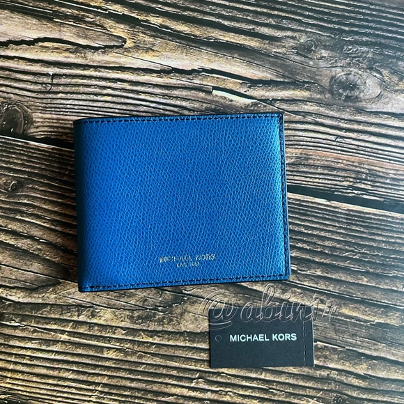 NWT Michael Kors Slim Leather Billfold Wallet - Picture 4 of 5